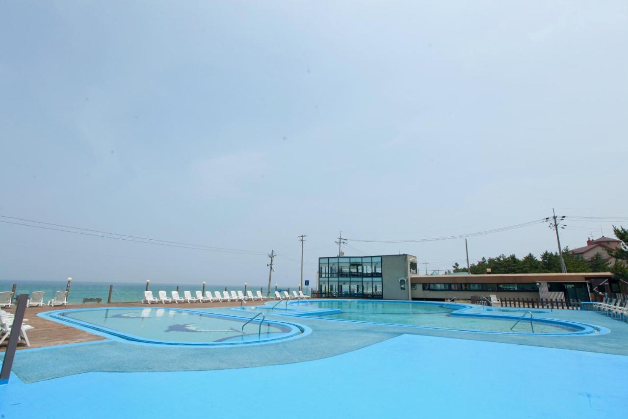 Benikea San&Bada Jumunjin Resort Gangneung Exterior foto